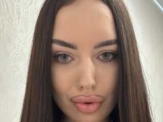 masturbating camgirl NeryRockhill