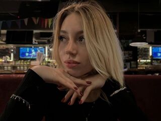camgirl showing tits NyxaThorn