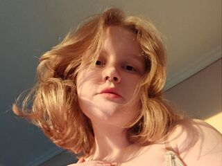 topless webcamgirl Olivialivoli