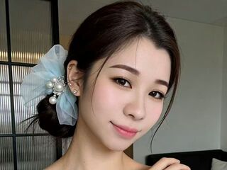camwhore masturbating with vibrator QinWeiwei