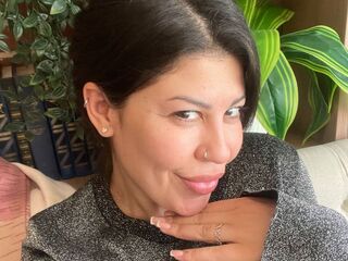 fingering camslut RebeccaLuxy