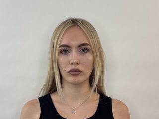 Kinky webcam RegeniaAttwell