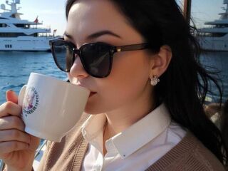 cam girl playing with dildo RosieMoons