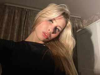 webcamgirl video chat RowanBellamy