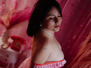 hot cam whore SaraGuzmann