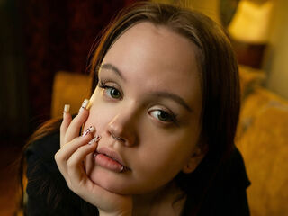 topless girl SarandaRyan