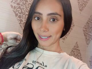 hot cam girl fingering shaved pussy ScarletBarker