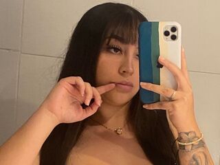 camgirl webcam SharlotCooper