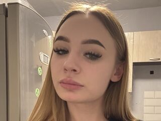 fingering girl chatroom SofiaKolen