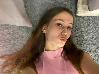 shaved pussy cam SofieLynn