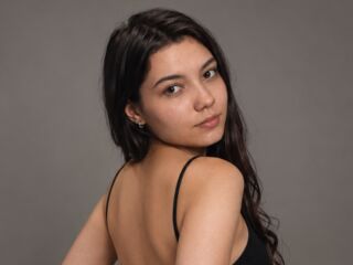 girl cam free SophieShark