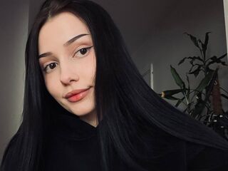 webcam chatroom TeneshaLaton