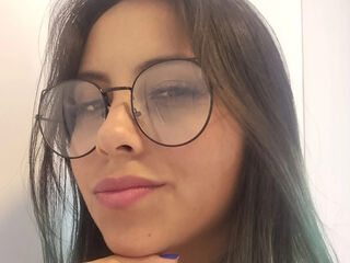 teasercam ThiaraSanchez