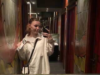 cam girl live ToriDanceer