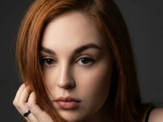 cam girl masturbating with dildo VanessaAshvord