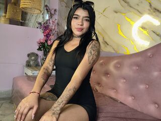 camgirl fingering bald pussy ViolettRose