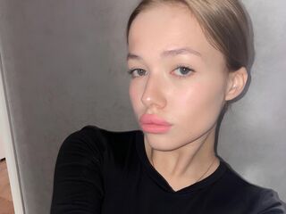 nude cam girl photo WilonaFairbrothe