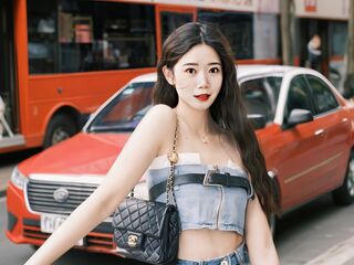 nude camgirl picture YiyiChen